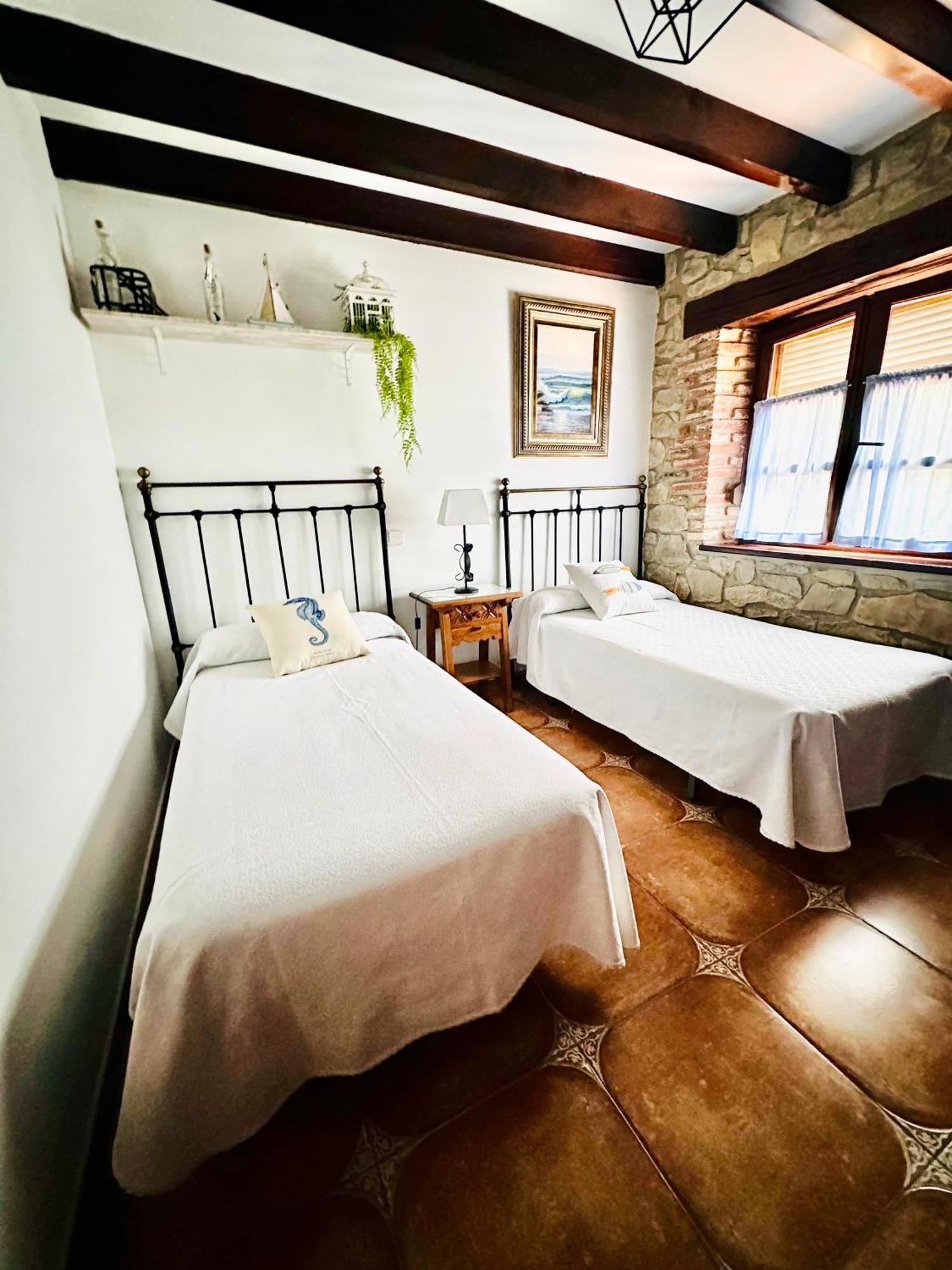 Apartamentos Nel I Santillana del Mar Exterior foto
